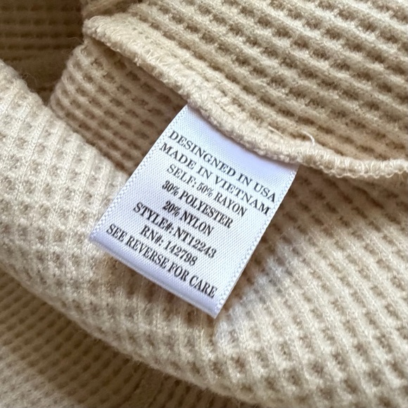 Oatmeal Waffle Knit Button Up Top | Size M | NWT | Panel Detail Long Sleeve - Picture 8 of 10